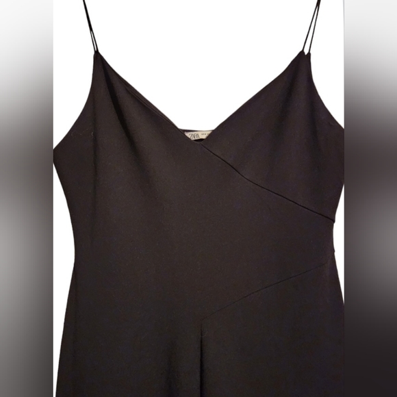 Zara Pant Suit with Wide Legs - Picture 2 of 4